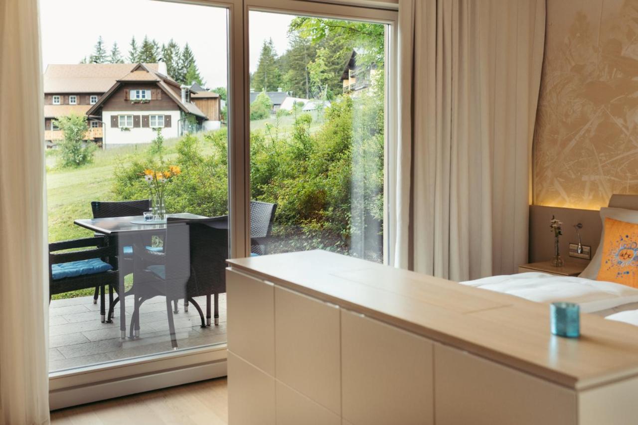 Strandhotel Am Weissensee Dış mekan fotoğraf