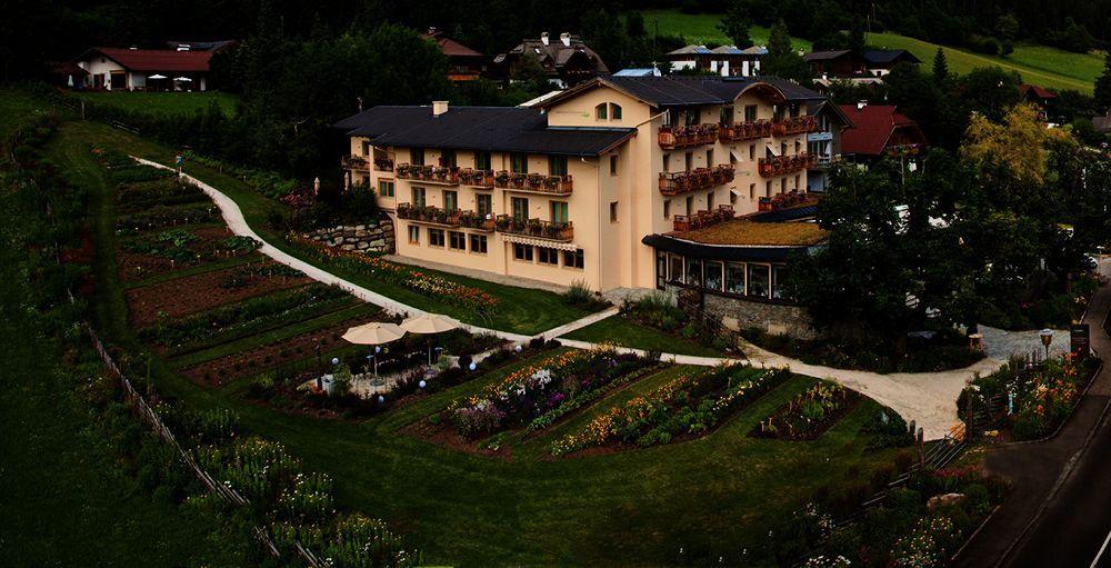 Strandhotel Am Weissensee Dış mekan fotoğraf